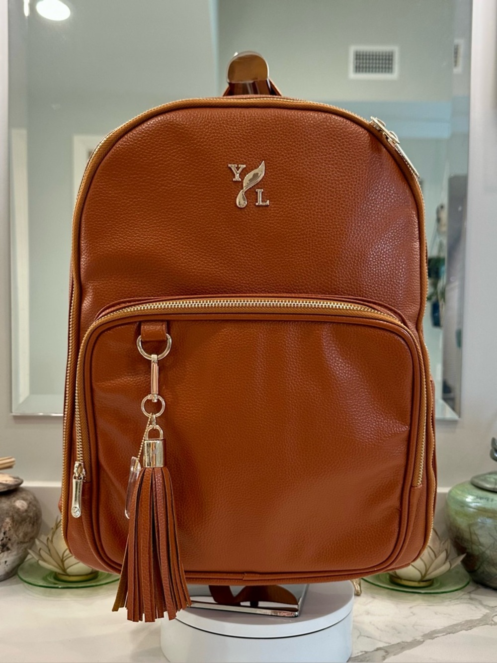 Young Living Essential Oil Packer Backpack - Fits 140 Bottles! EUC